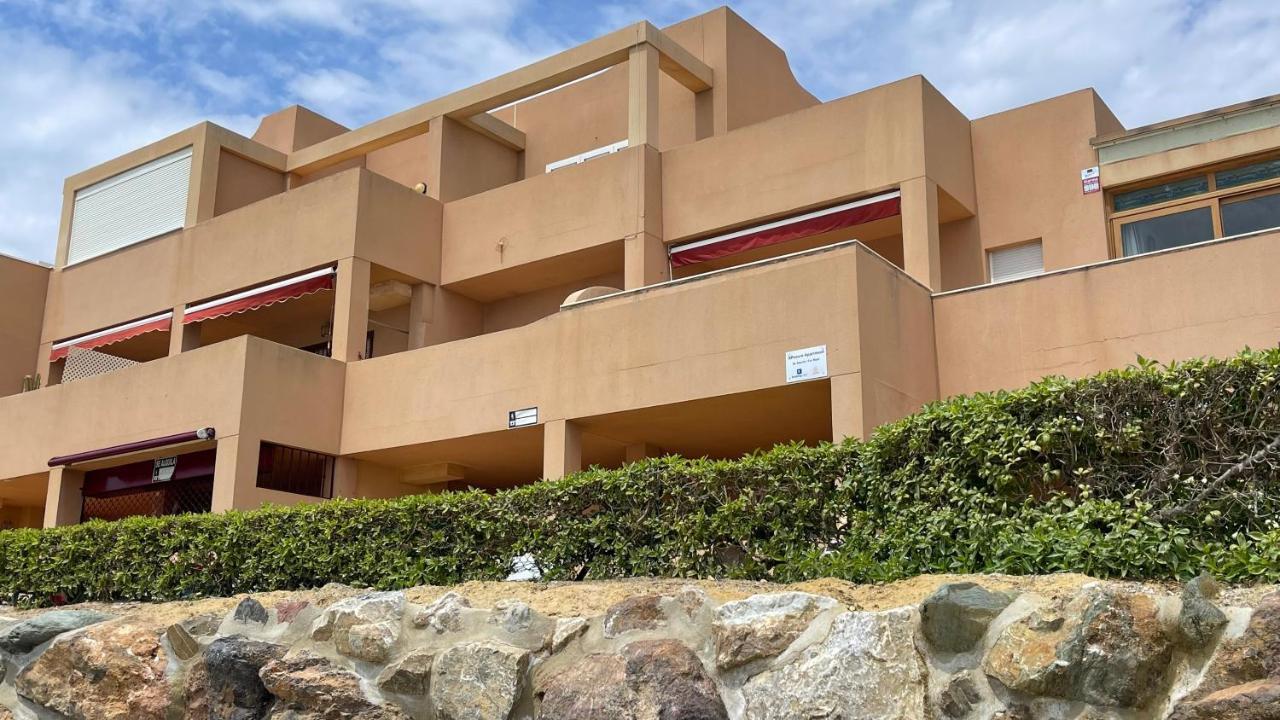 Xposure Beach Apartment Vera Exterior photo